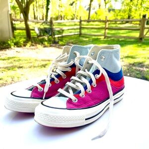 Converse Nor’easter high tops.